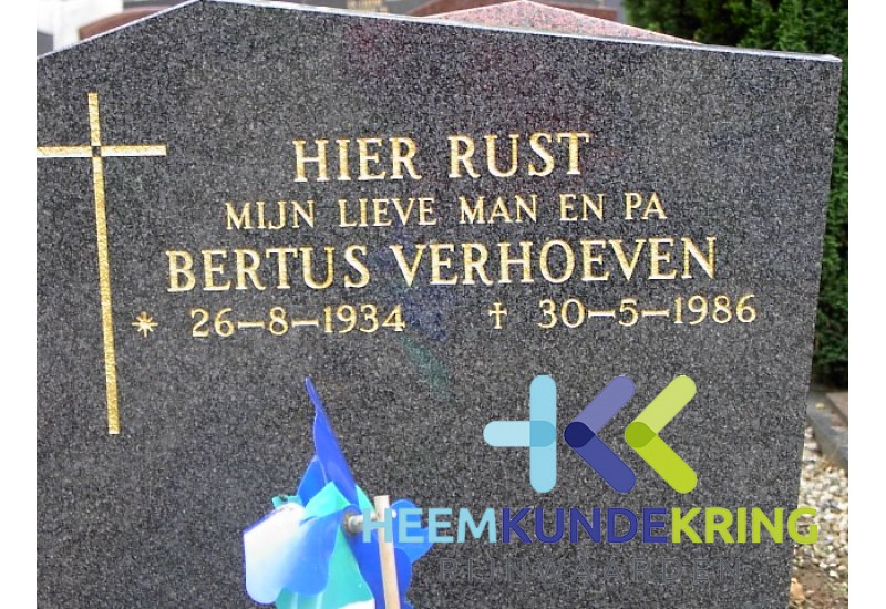 Grafstenen kerkhof Herwen Coll. HKR (81) B.Verhoeven